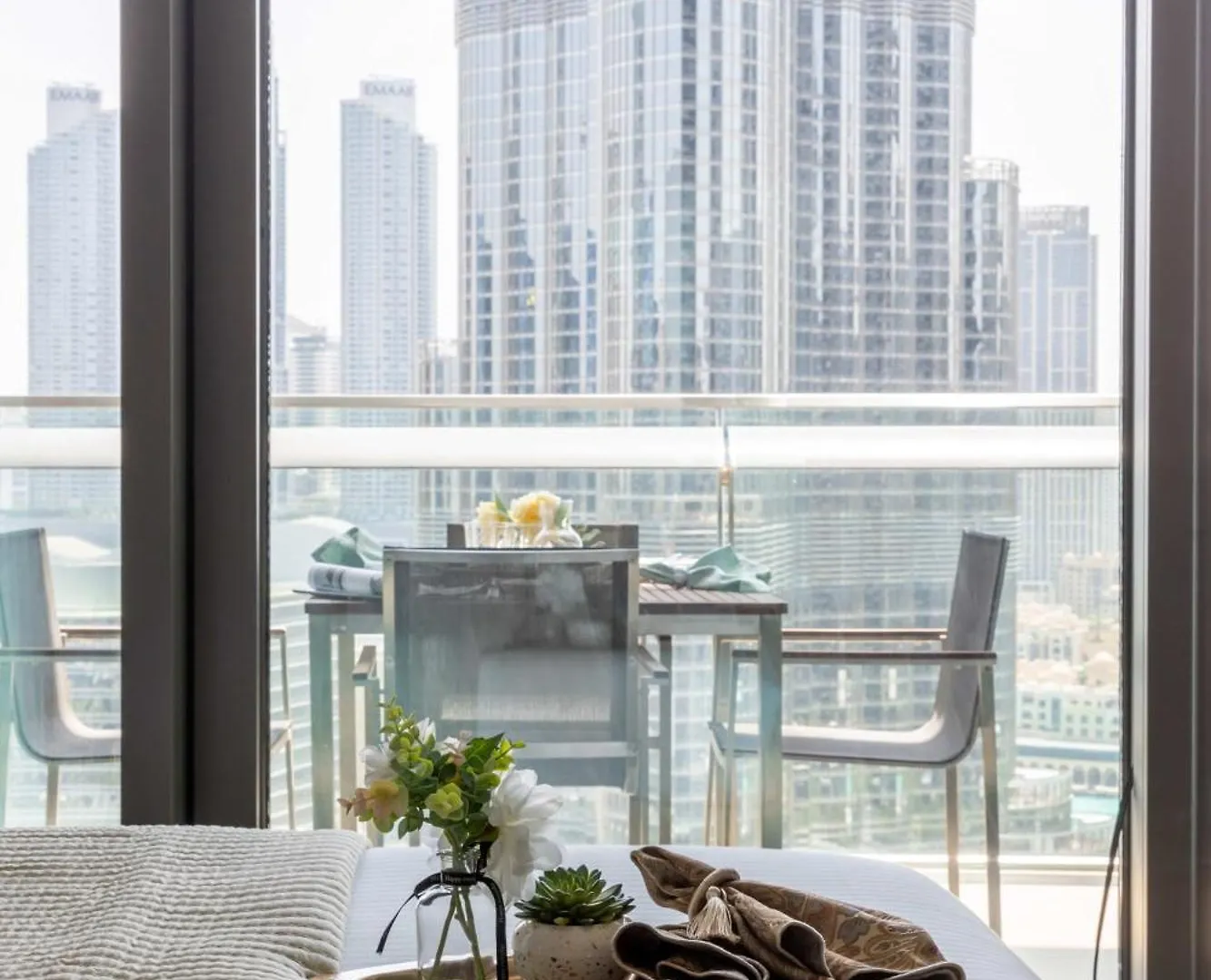 Apartment Frank Porter - Burj Vista Dubai United Arab Emirates